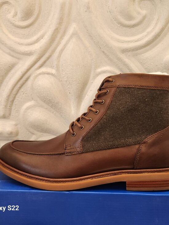 Vince Camuto Leather \